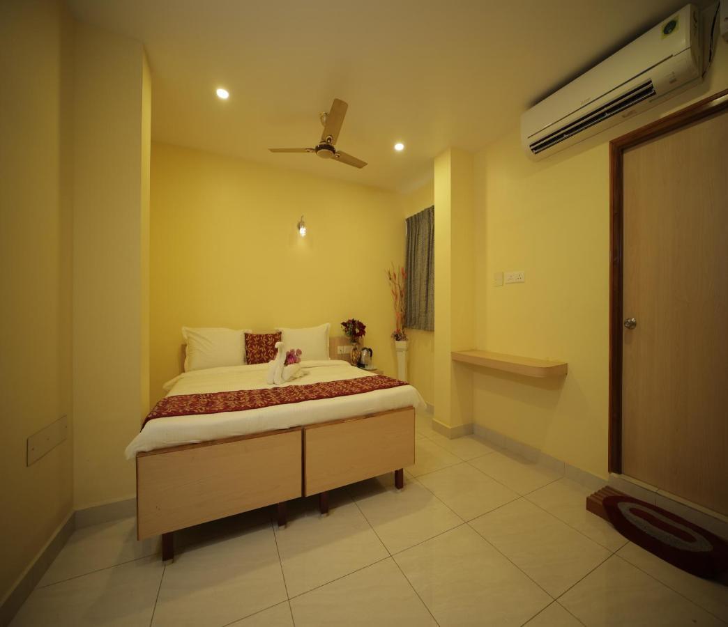 Nadanam Inn 蓬蒂切里 外观 照片