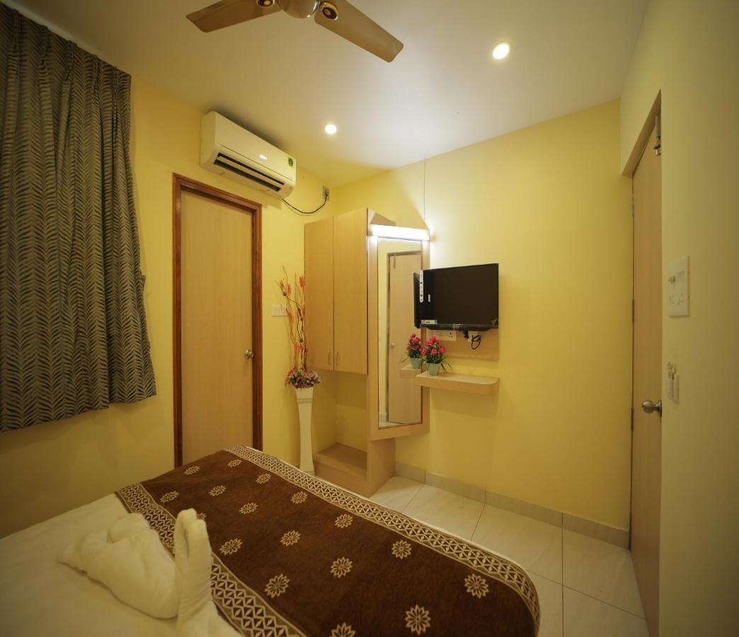 Nadanam Inn 蓬蒂切里 外观 照片