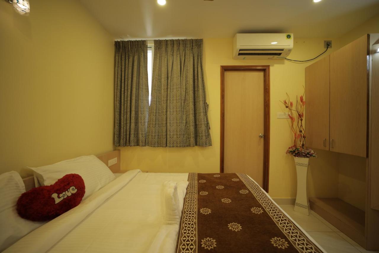 Nadanam Inn 蓬蒂切里 外观 照片