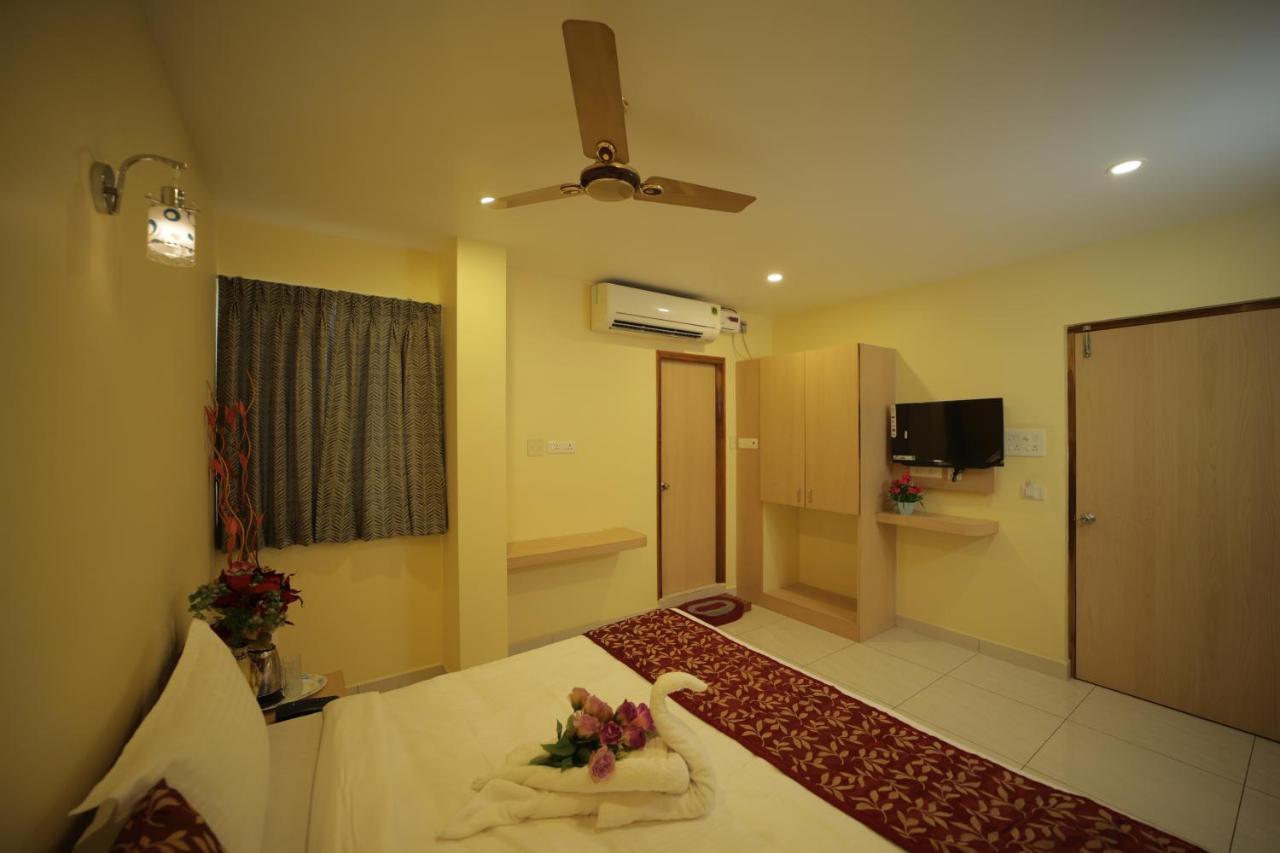 Nadanam Inn 蓬蒂切里 外观 照片