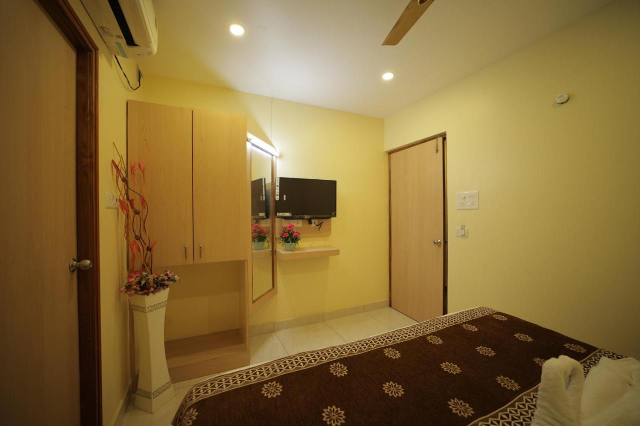 Nadanam Inn 蓬蒂切里 外观 照片